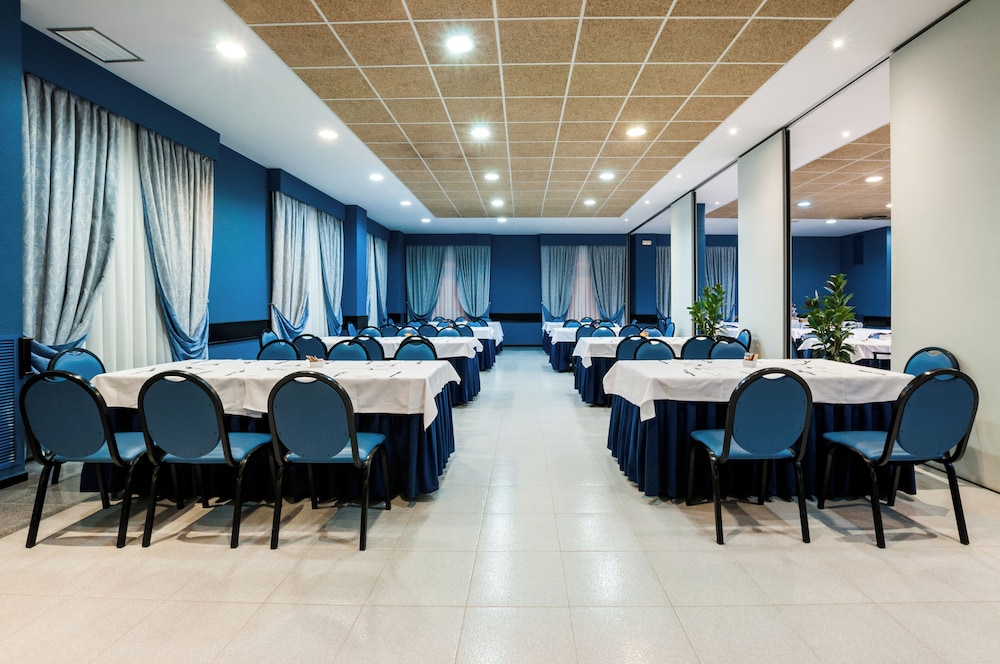 Hotel Ciudad de Alcaniz 42/50
