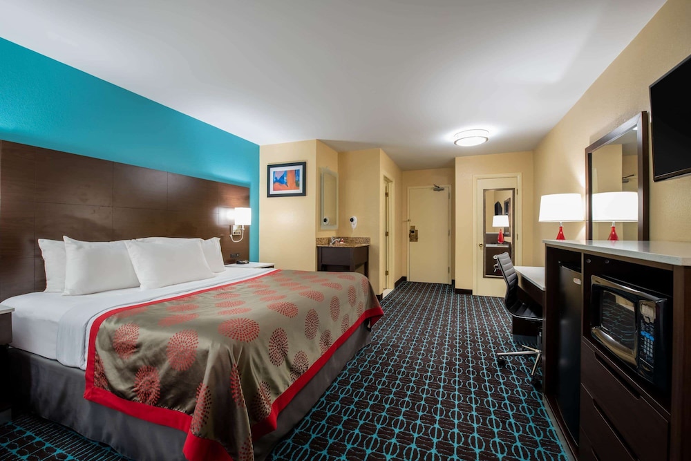 Ramada by Wyndham Groton 21/58