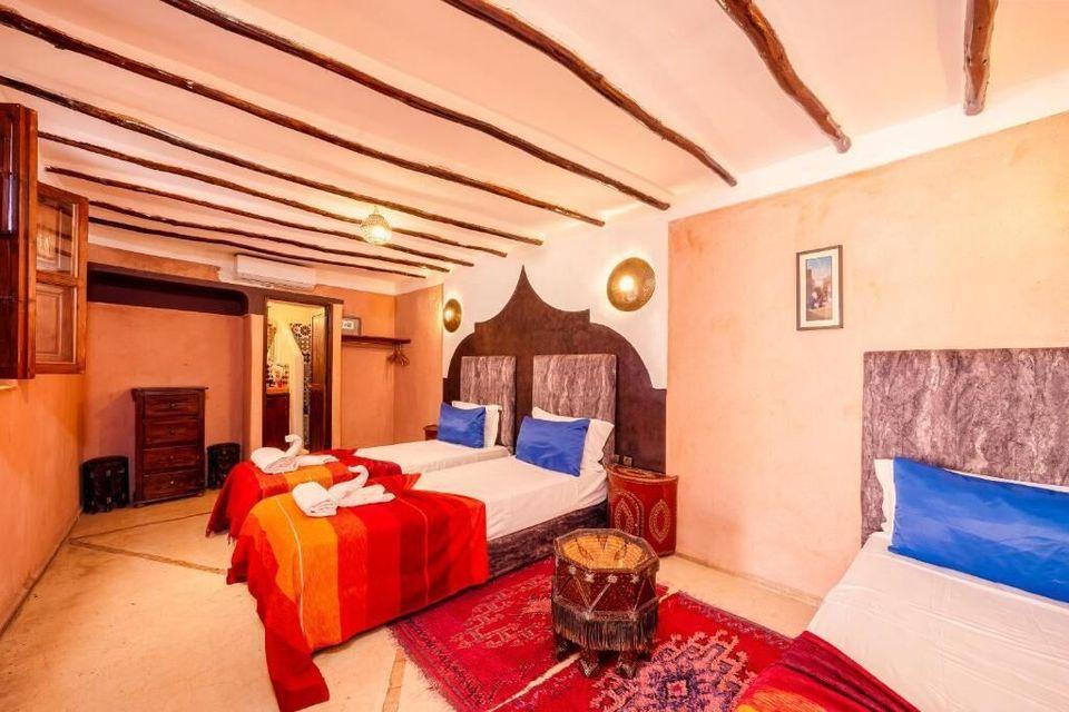 Room, Triple