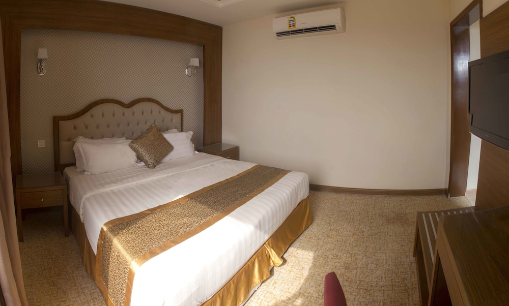 فندق البرج (Al-Borg Al-Watheer Serviced apartments) 12/43