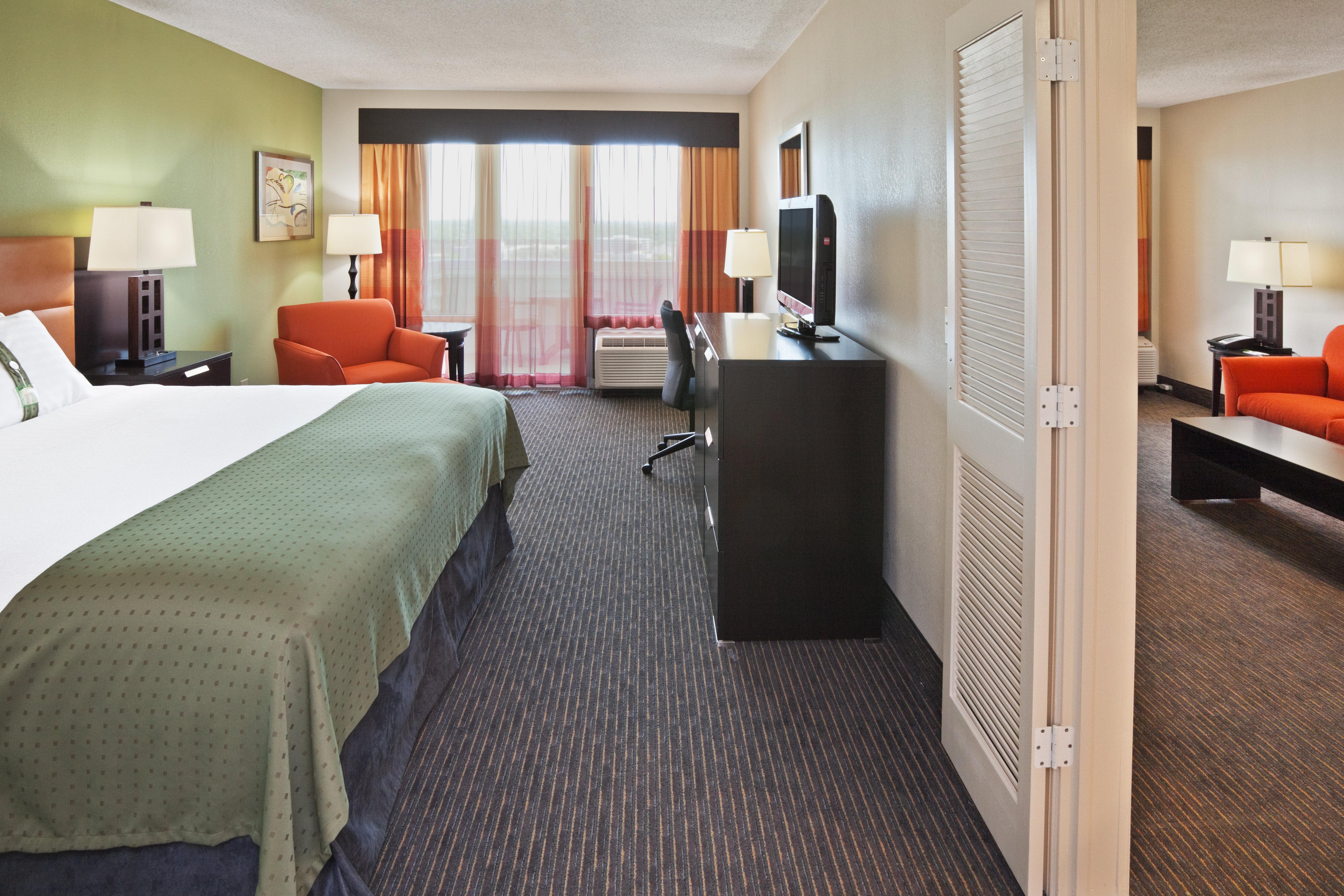 17 West Hotel 8/35