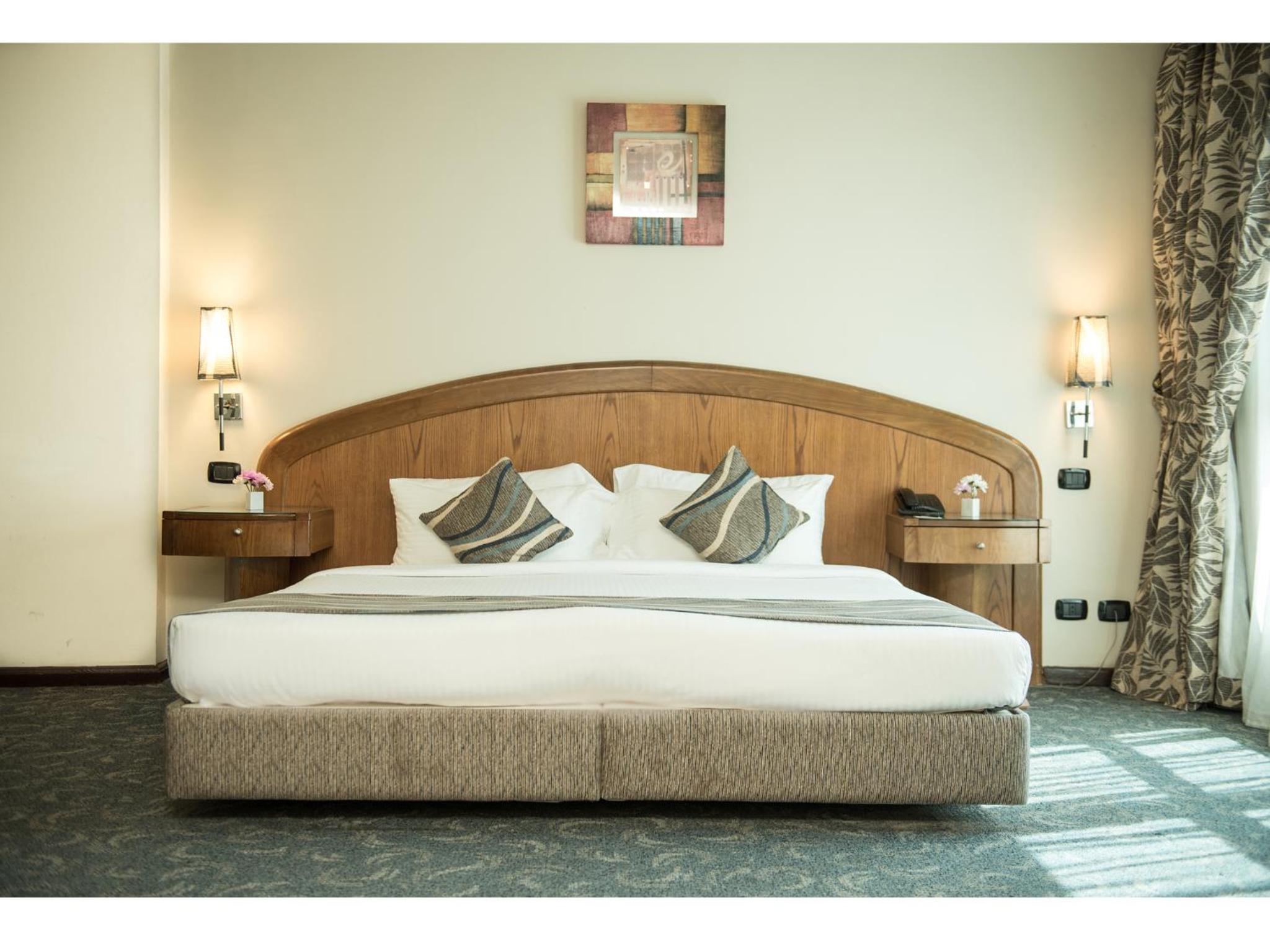 Junior Suite, Side Sea View, Executive Level