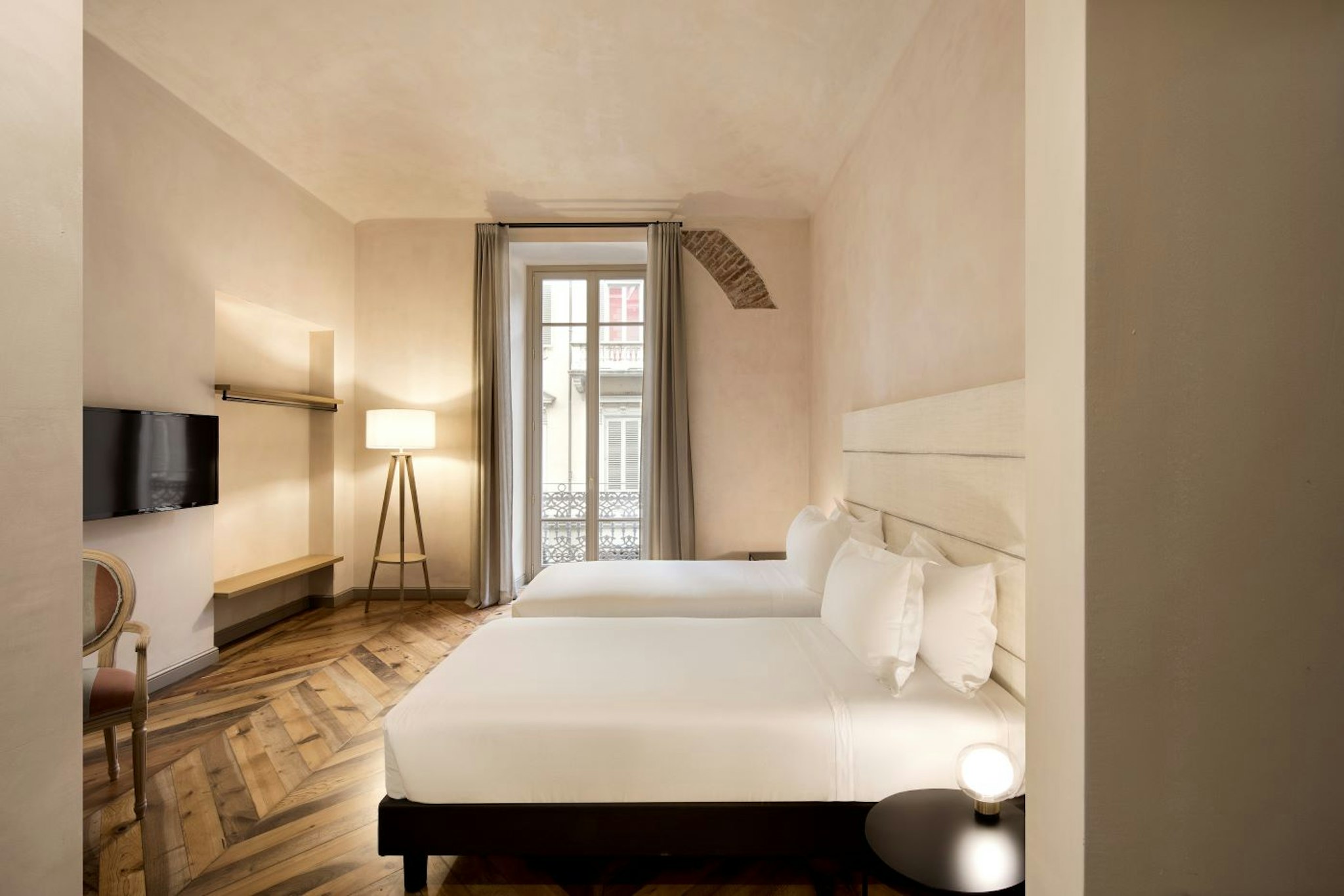 Opera 35 Boutique Hotel 7/26