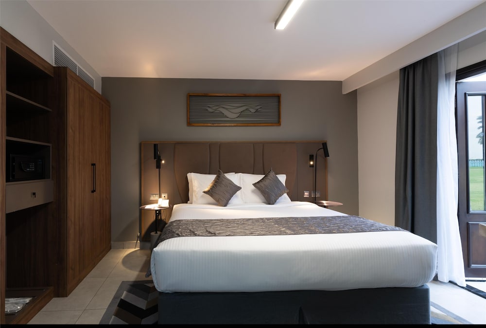 MASTER SUITE