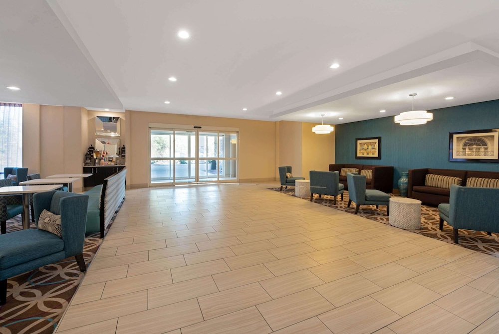 La Quinta Inn & Suites by Wyndham West Monroe 27/41