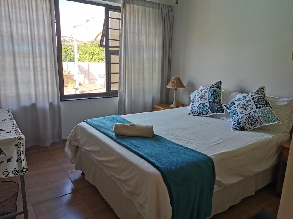 Nahoon Mouth Guest House 3/17