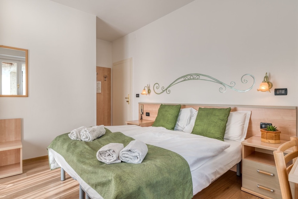 Albergo Alla Costa 10/20