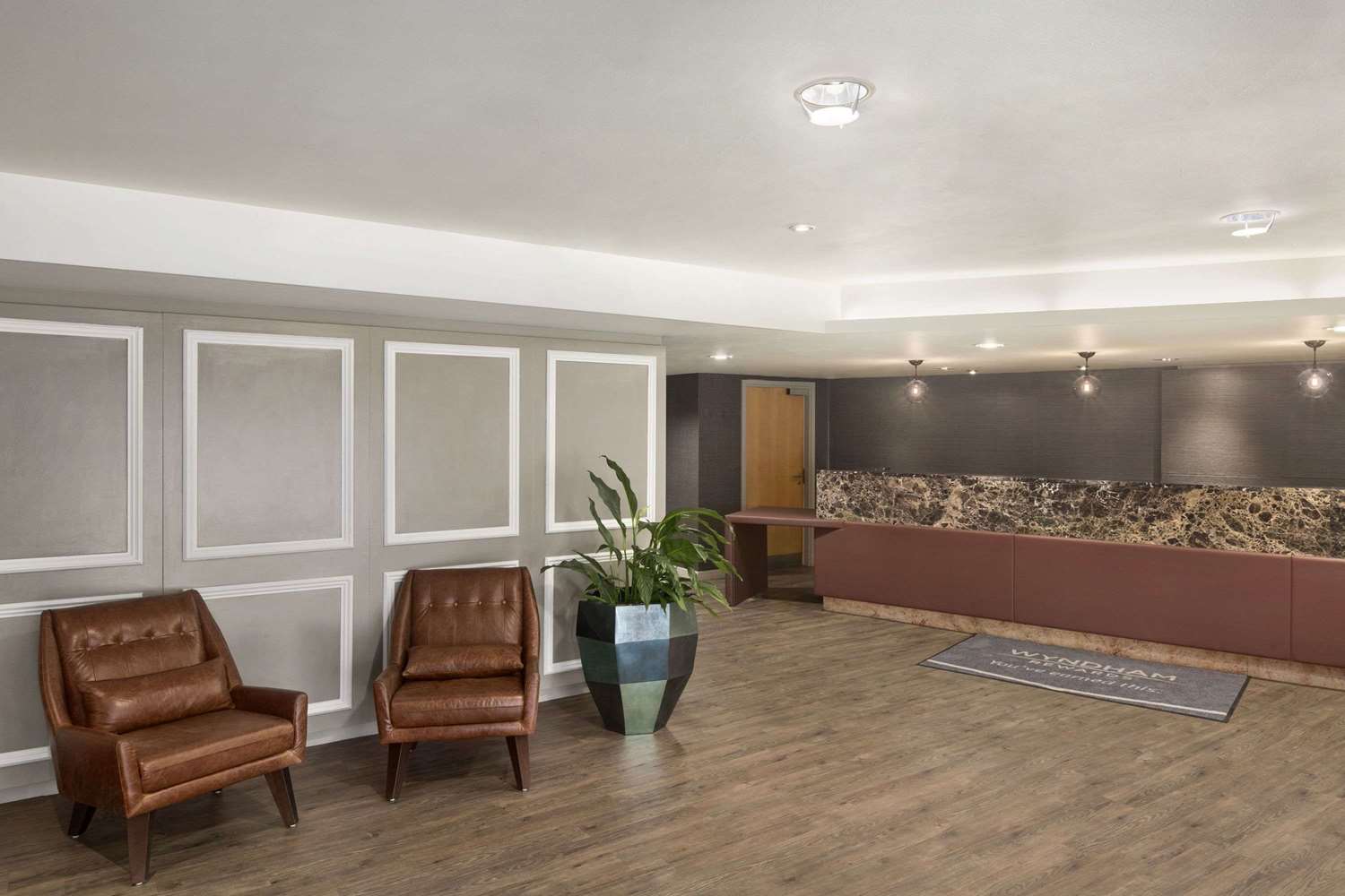 Ramada Hotel & Suites by Wyndham Coventry 17/38