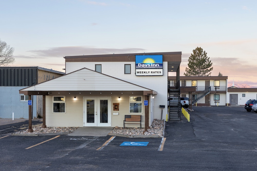 Days Inn by Wyndham Wheatland 39/42