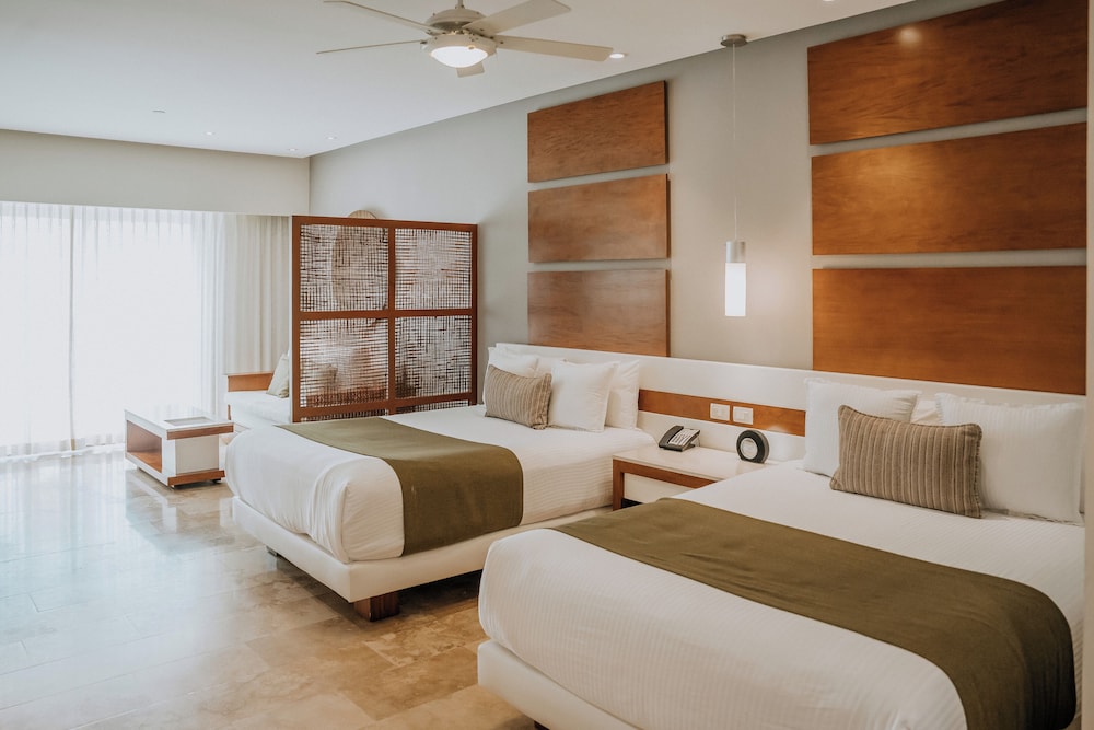JUNIOR SUITE, DELUXE, CITY VIEW