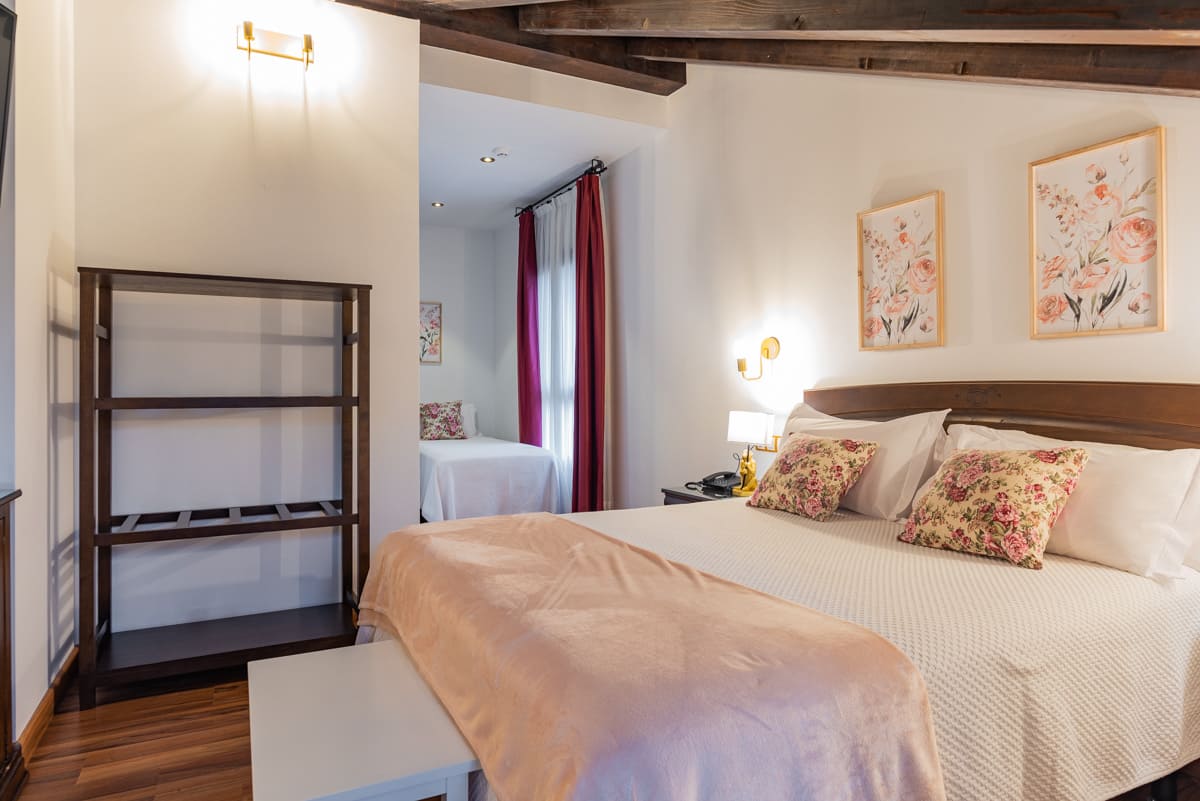 Room, Double Bed, with Extra Bed