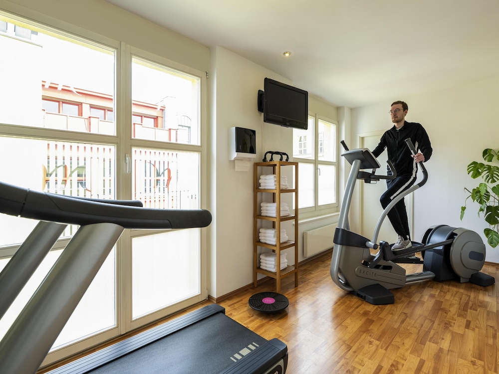 Mercure Hotel & Residenz Checkpoint Charli 24/48