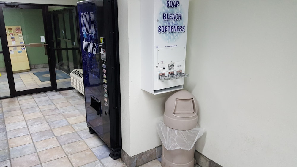Mentor Home Inn & Suites 41/43