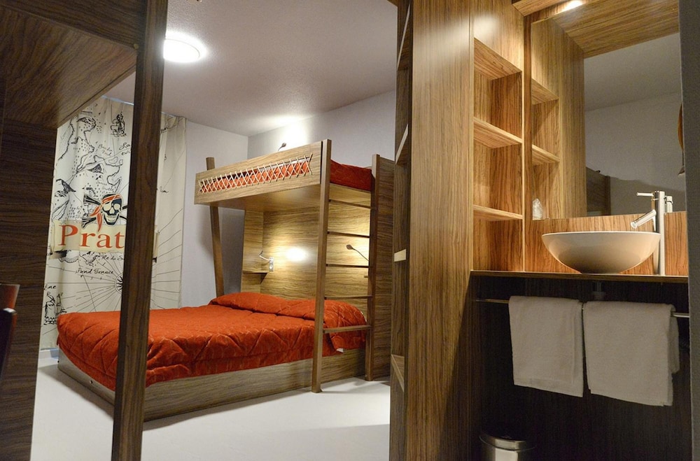 Hotel Du Parc Pirates 25/45