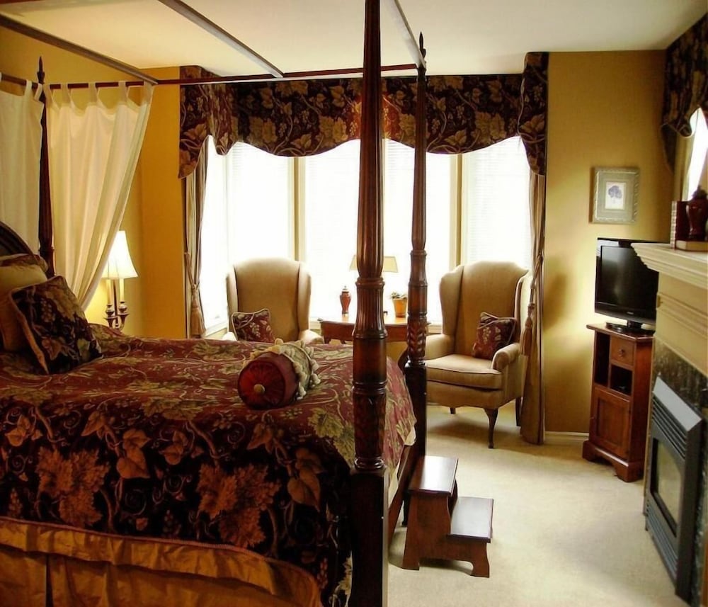 Beacon Inn at Sidney B&B 50/66