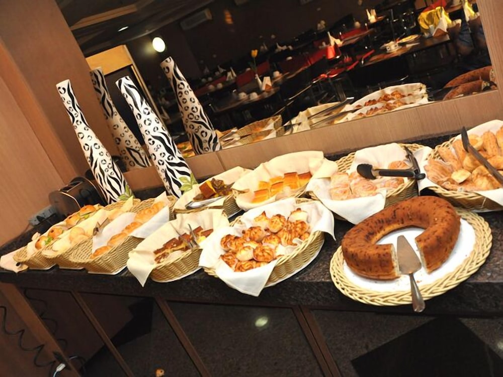 Crystal Plaza Hotel 34/47