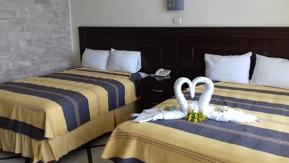 Hotel Ambassador Merida 28/72