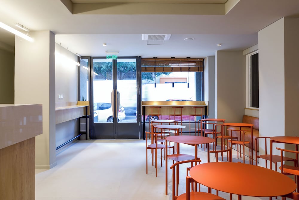Bromelia Hotel Boutique 48/50