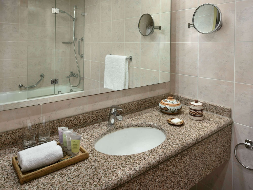 MOVENPICK RESORT PETRA 77/77
