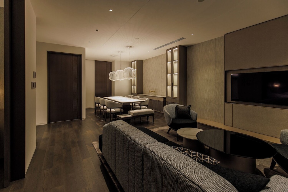 Atago Hotel 32/56