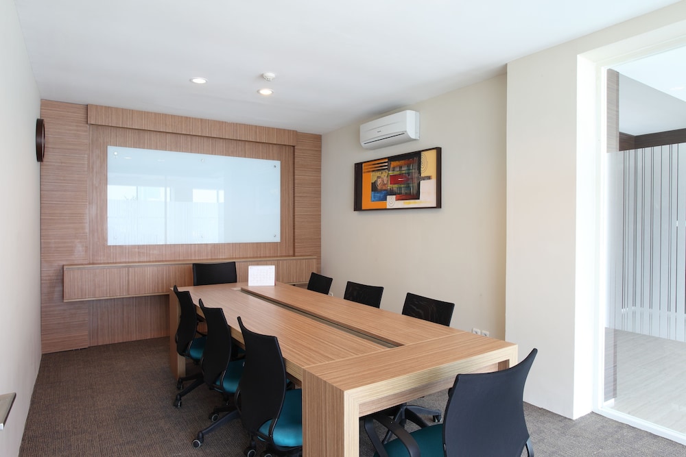 Avissa Suites 65/72