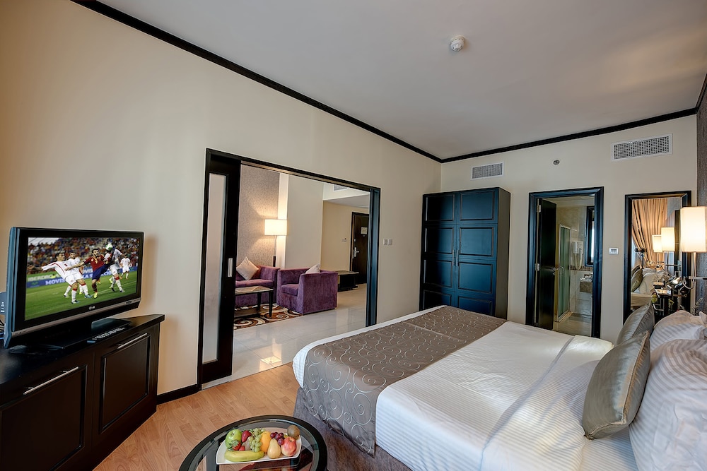 Deluxe Suite