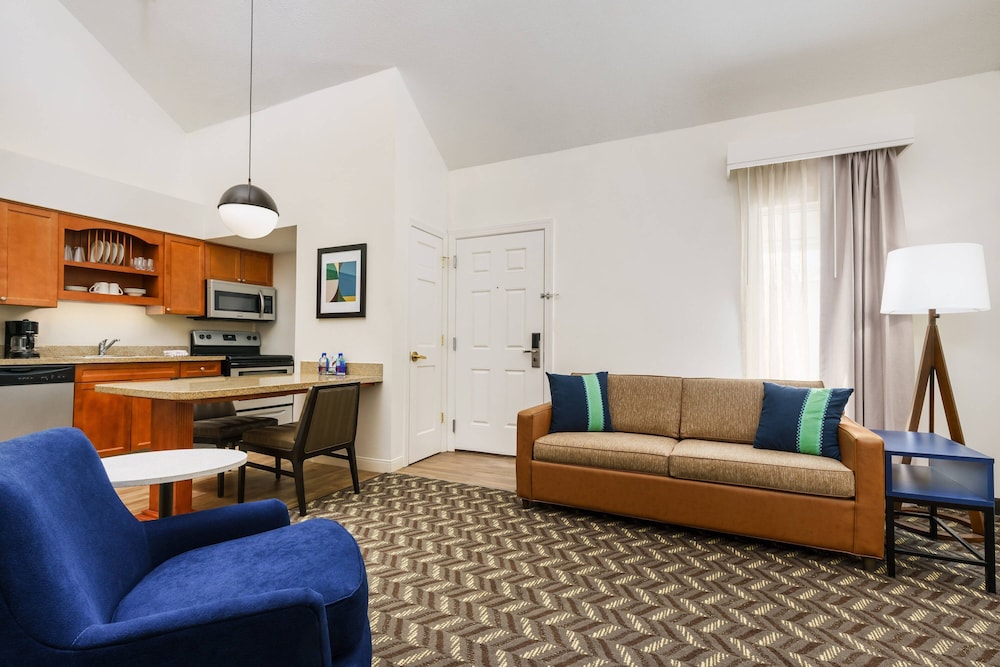 Residence Inn by Marriott Hartford/Windsor 18/30