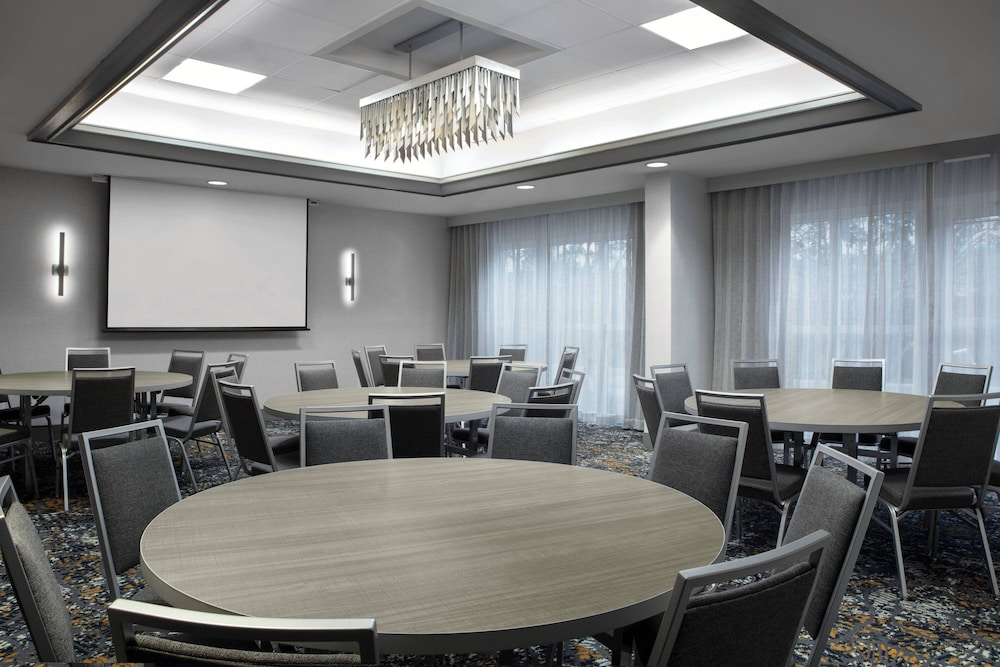 Courtyard By Marriott Miami Aventura Mall 40/50