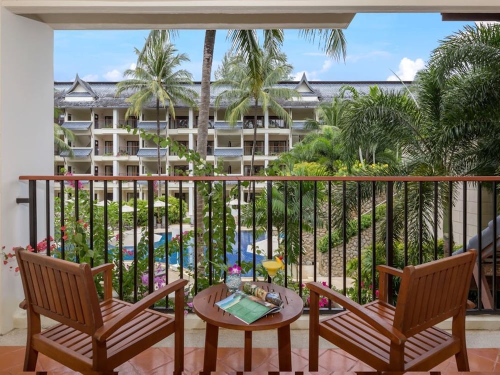 Radisson Resort and Suites Phuket in Kamala