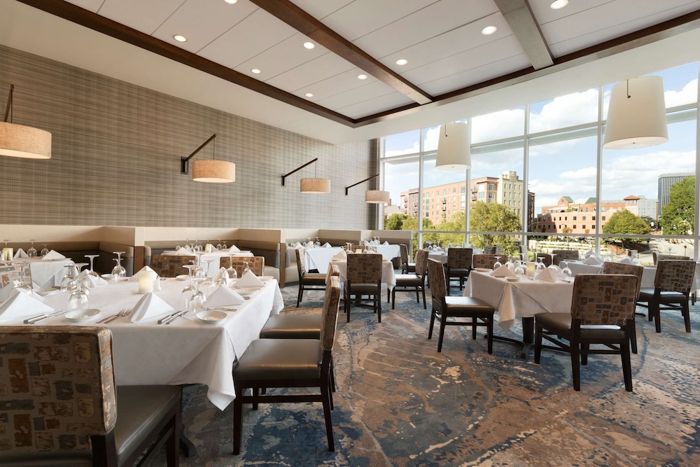 Embassy Suites By Hilton Greenville Downtown Riverplace 54/64