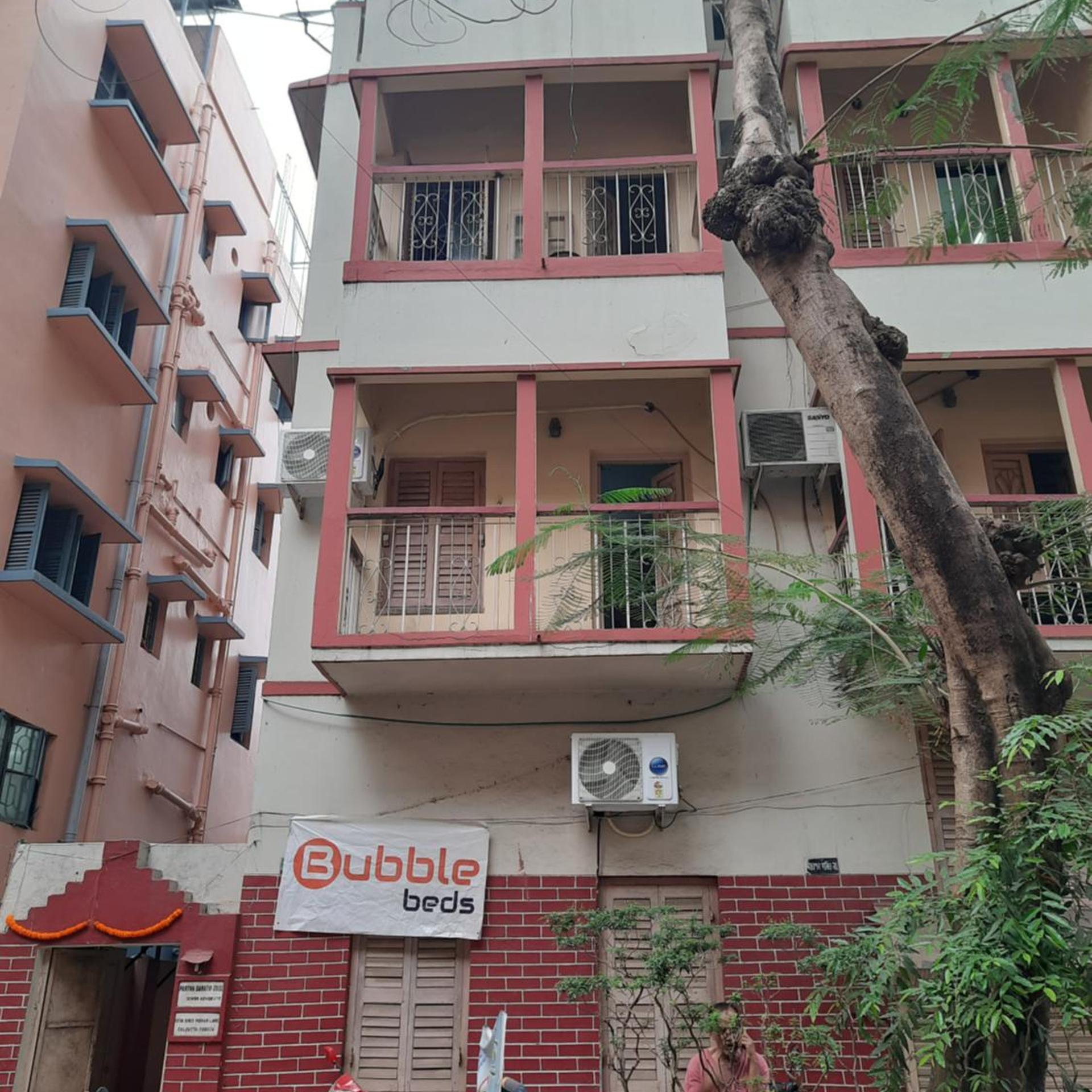 Bubble Beds Hostel 1/54
