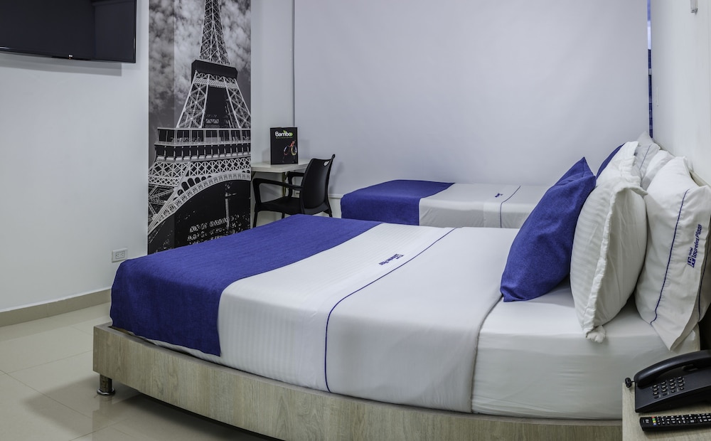 Hotel Laureles Plaza 27/63