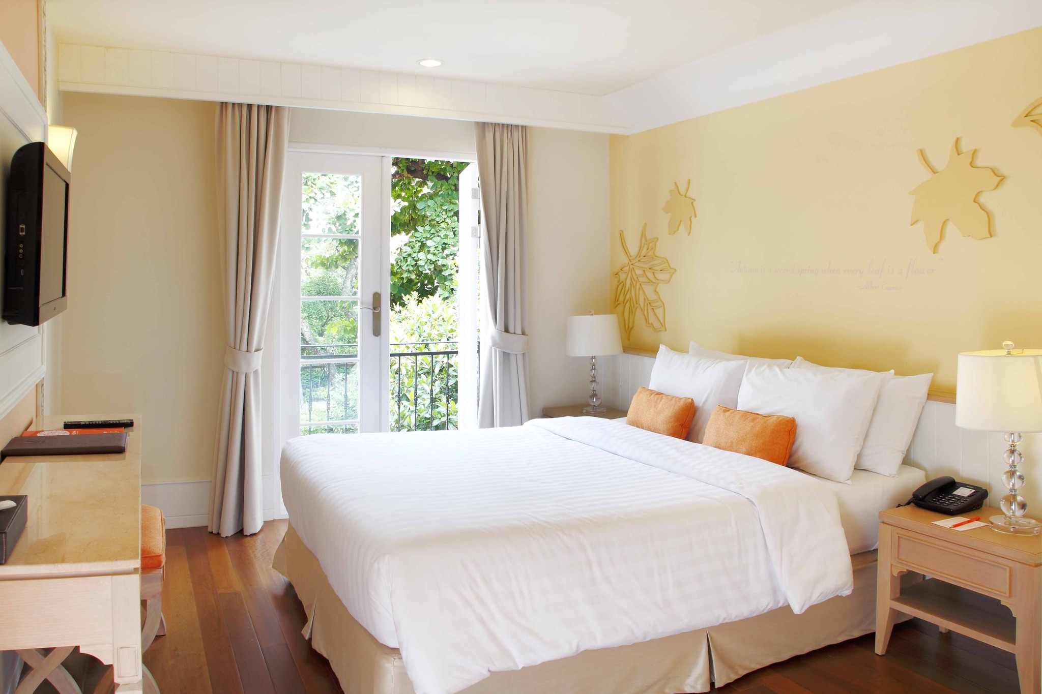 PREMIER, DOUBLE BED