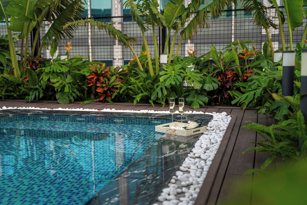 Grand Cititel Hanoi Hotel 70/71