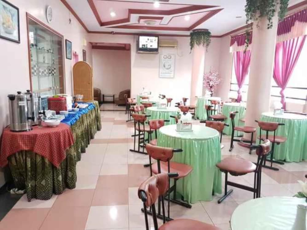 Hotel Parewisata 13/22