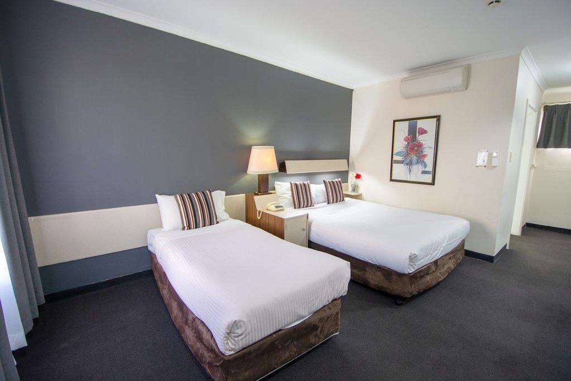 Midcity Motor Lodge 9/32
