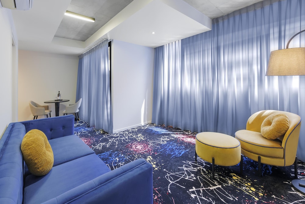 Oaks Melbourne St Kilda Road Hotel 34/64
