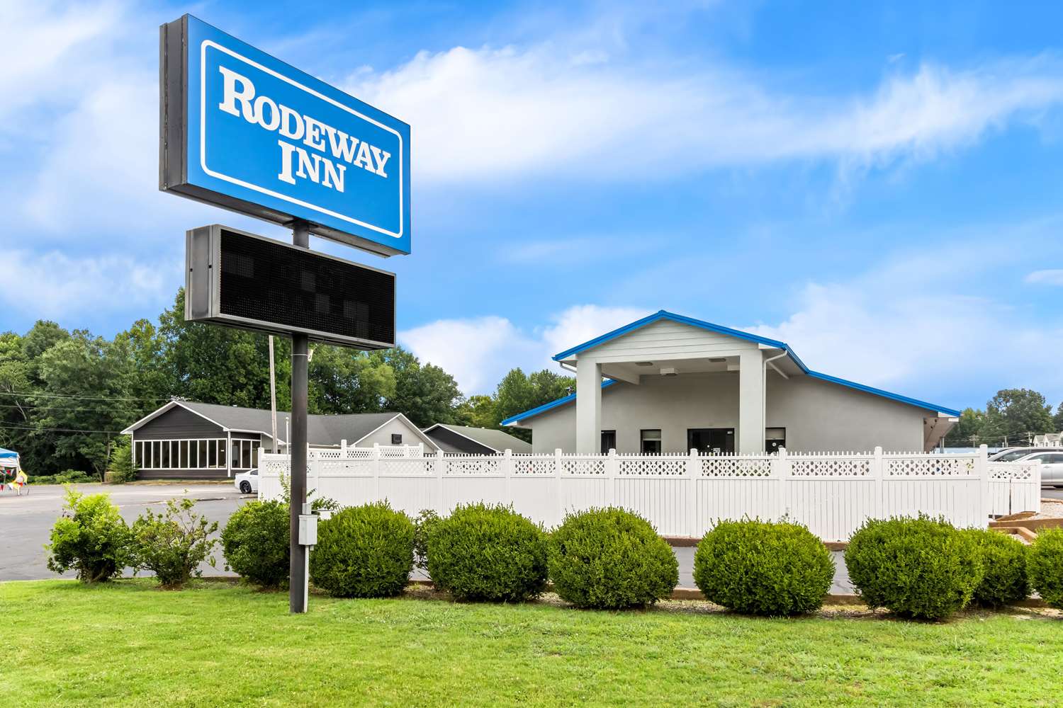 Rodeway Inn Lexington West 1/18