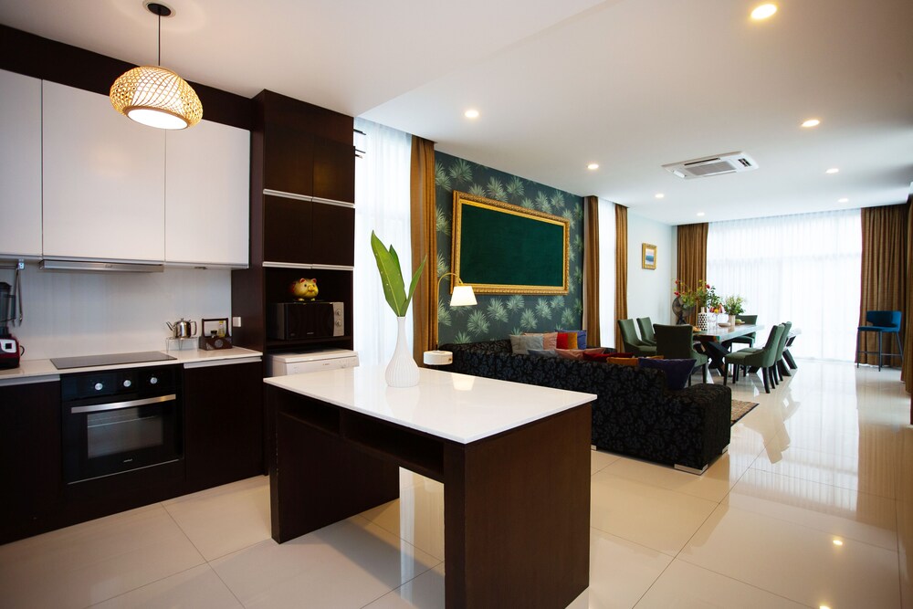 Nirvana Platinum Bbq Villa 7 Bedroom 7/50
