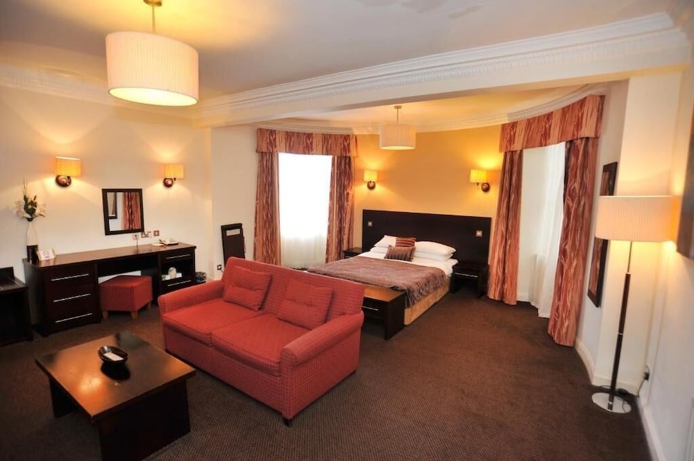 Golden Lion Hotel Stirling 28/50