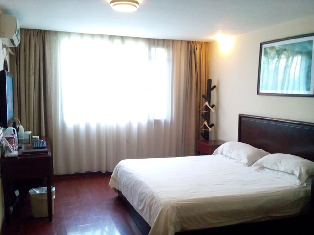 Greentree Inn Anhui Suzhou Railway Station Express Hotel 11/27
