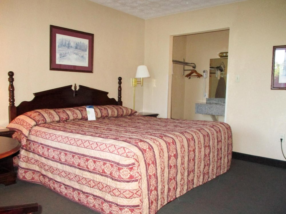 Motel6 Mount Jackson, VA - Shenandoah 23/56