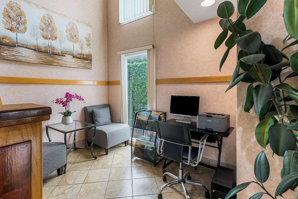Quality Inn & Suites Vancouver - Hazel Dell 48/59