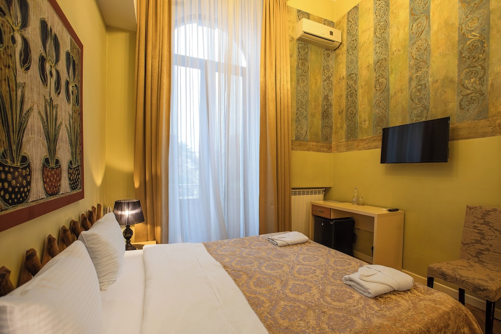 Hotel Rustaveli 16/50