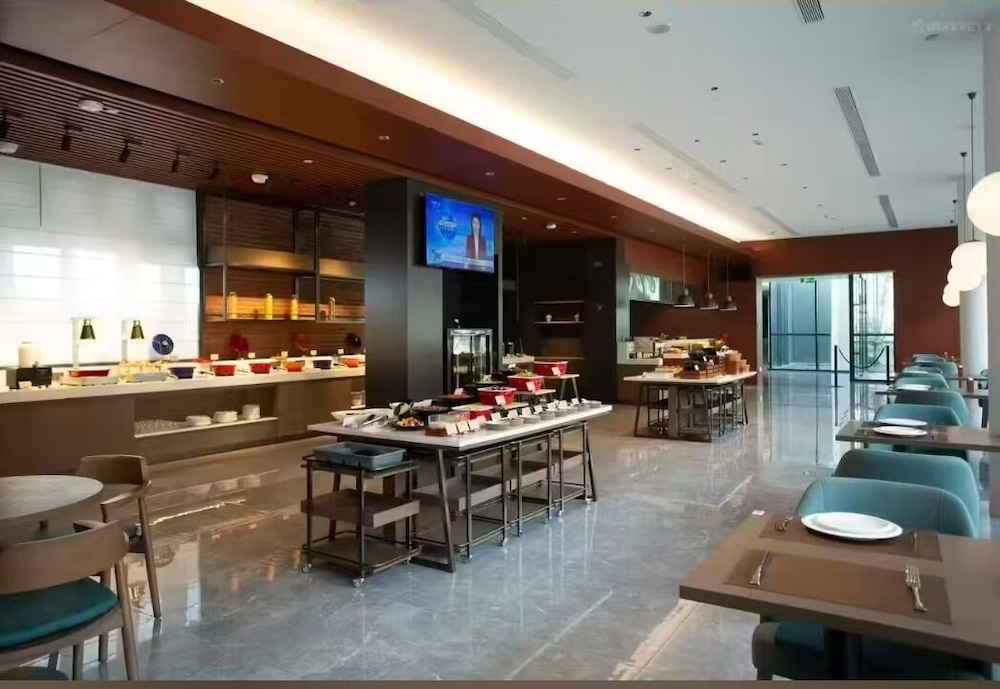 UrCove by Hyatt Cangzhou Grand Canal 7/8
