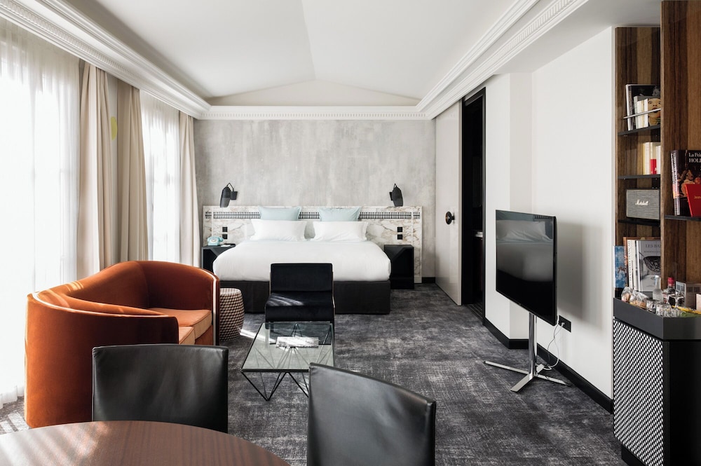Hotel Les Bains Paris 68/77