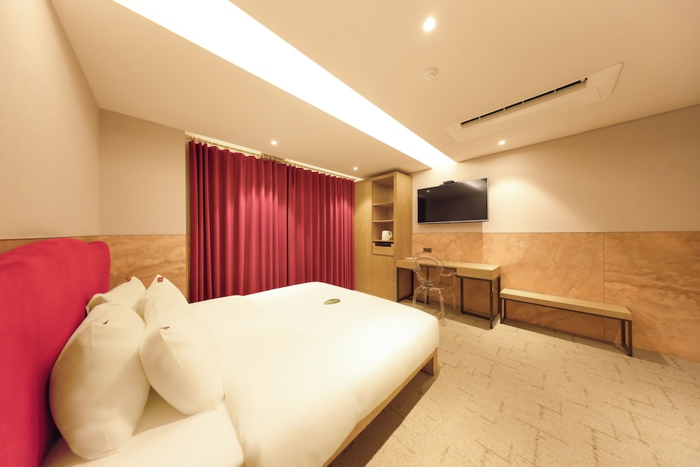 Capace Hotel 29/73