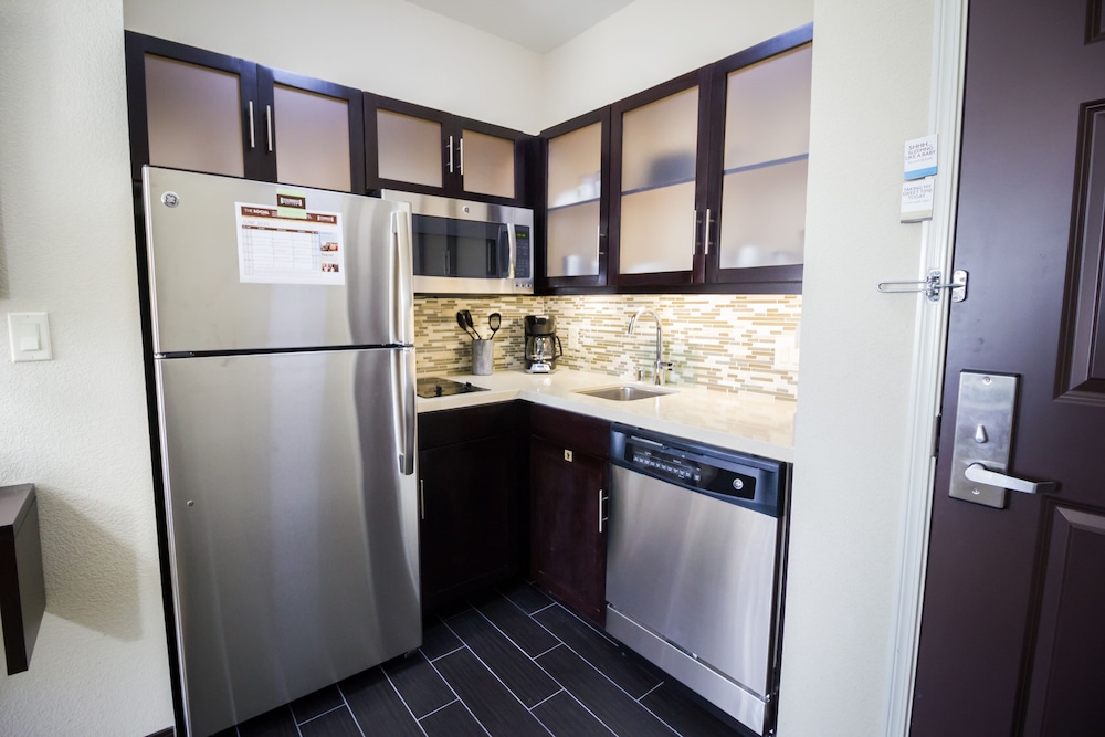 Staybridge Suites Plano Frisco 9/78