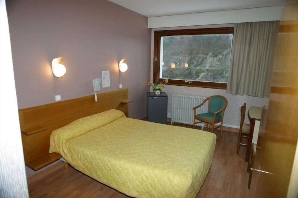 Garabit Hotel 8/29