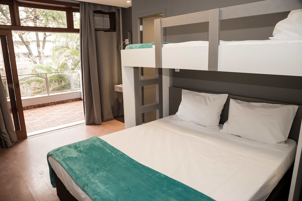 SUPERIOR, SUITE, BALCONY
